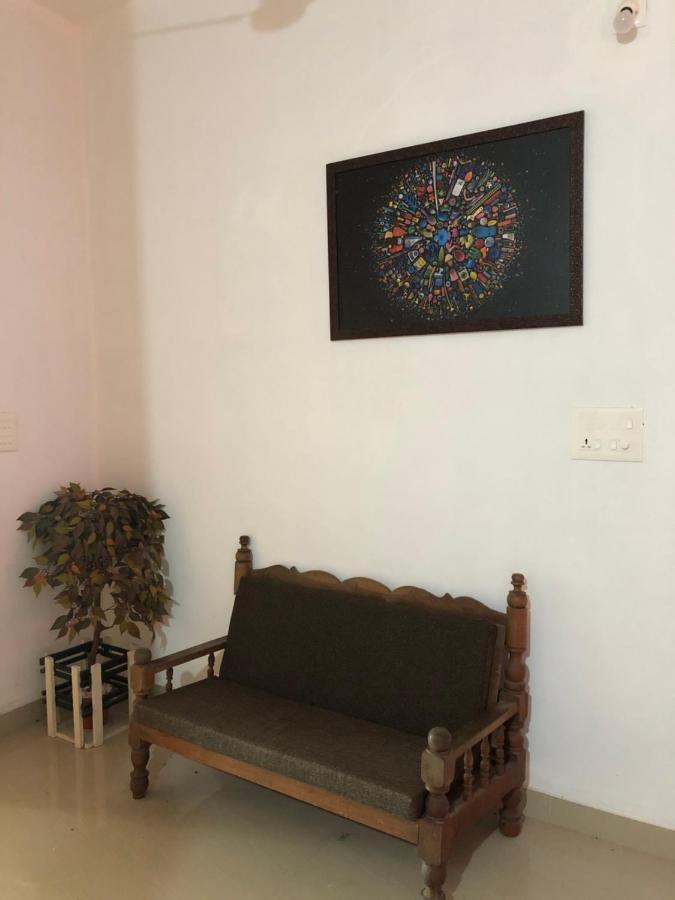 Candlehut Homestay Nīleshwar Exteriör bild
